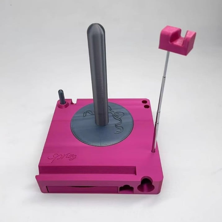 💜Hot Sale - Shiny Portable Multi-Functional Yarn Spool Box ✨