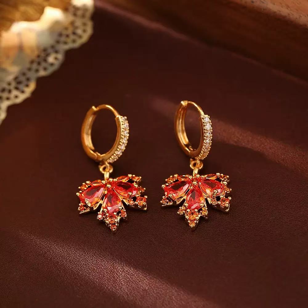 🍁 Maple Leaf Crystal Earrings