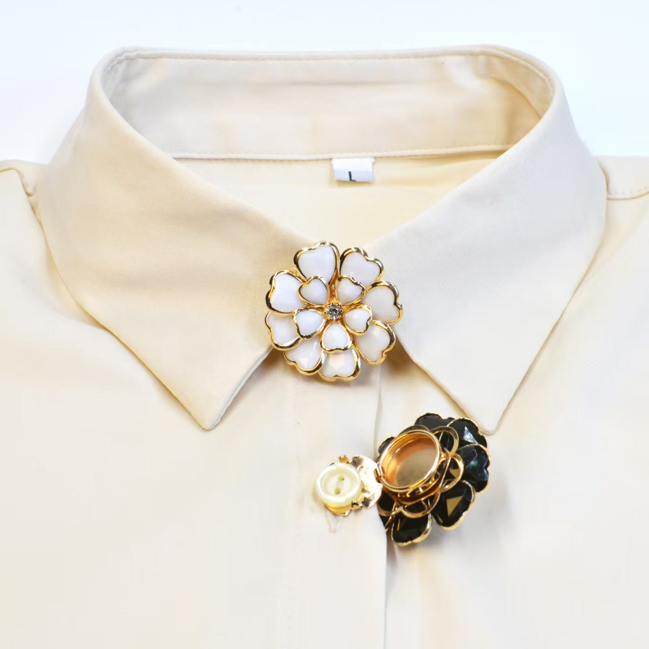 Antique Bronze Enamel Flower Button Set🌺Subtle Detail for Shirts & Suits