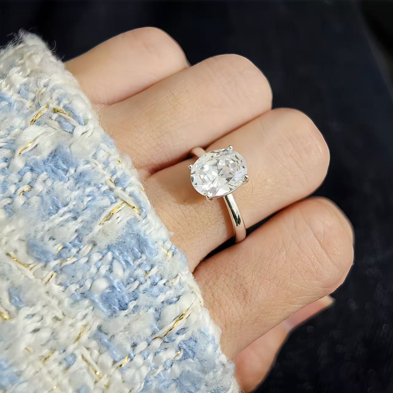 🔥Last Day 49% OFF-💍Oval “pigeon's egg” ring, 3 carats，with synthetic gemstones