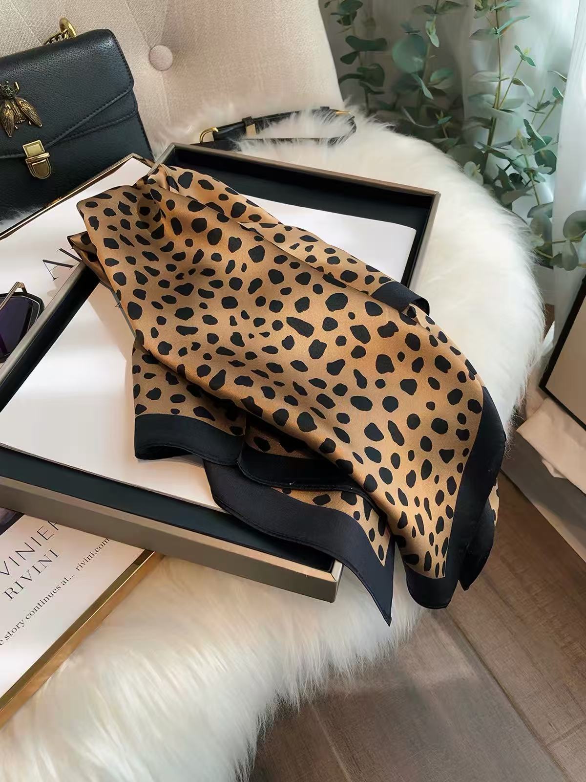 🐆Leopard Scarf — One Scarf, Endless Looks
