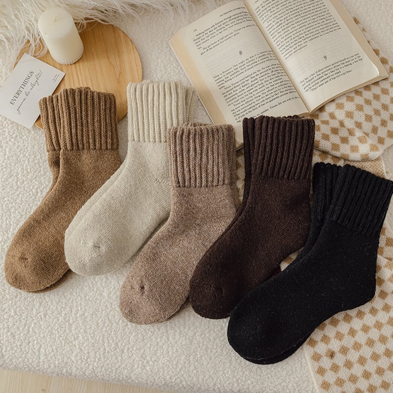 🔥Save 49%-Women's Solid Mid-calf Socks