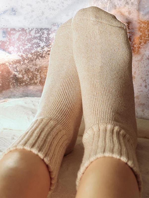 🔥Save 49%-Women's Solid Mid-calf Socks