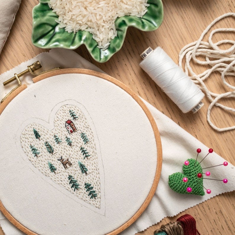 💖DIY Heart Shaped Hand Embroidered Christmas Finished product/DIY material kit
