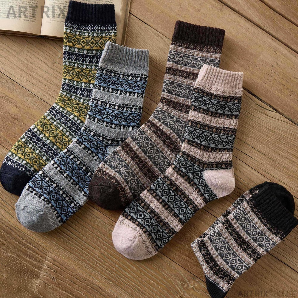 🧦Men's wool blend mid-calf socks: warm, thick, with retro ethnic patterns🧦