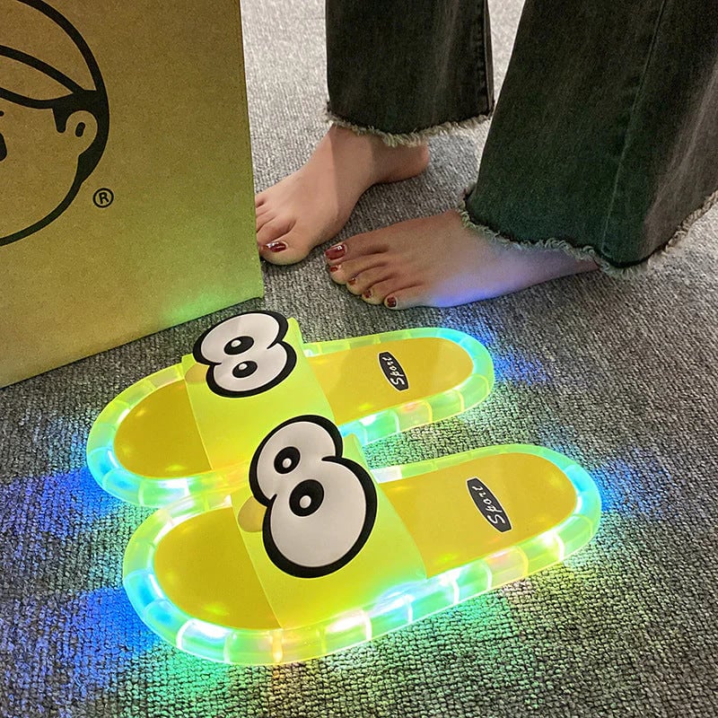 🏆Limited Time Sale 49% OFF👣👣Cute slippers with cartoon motifs that glow