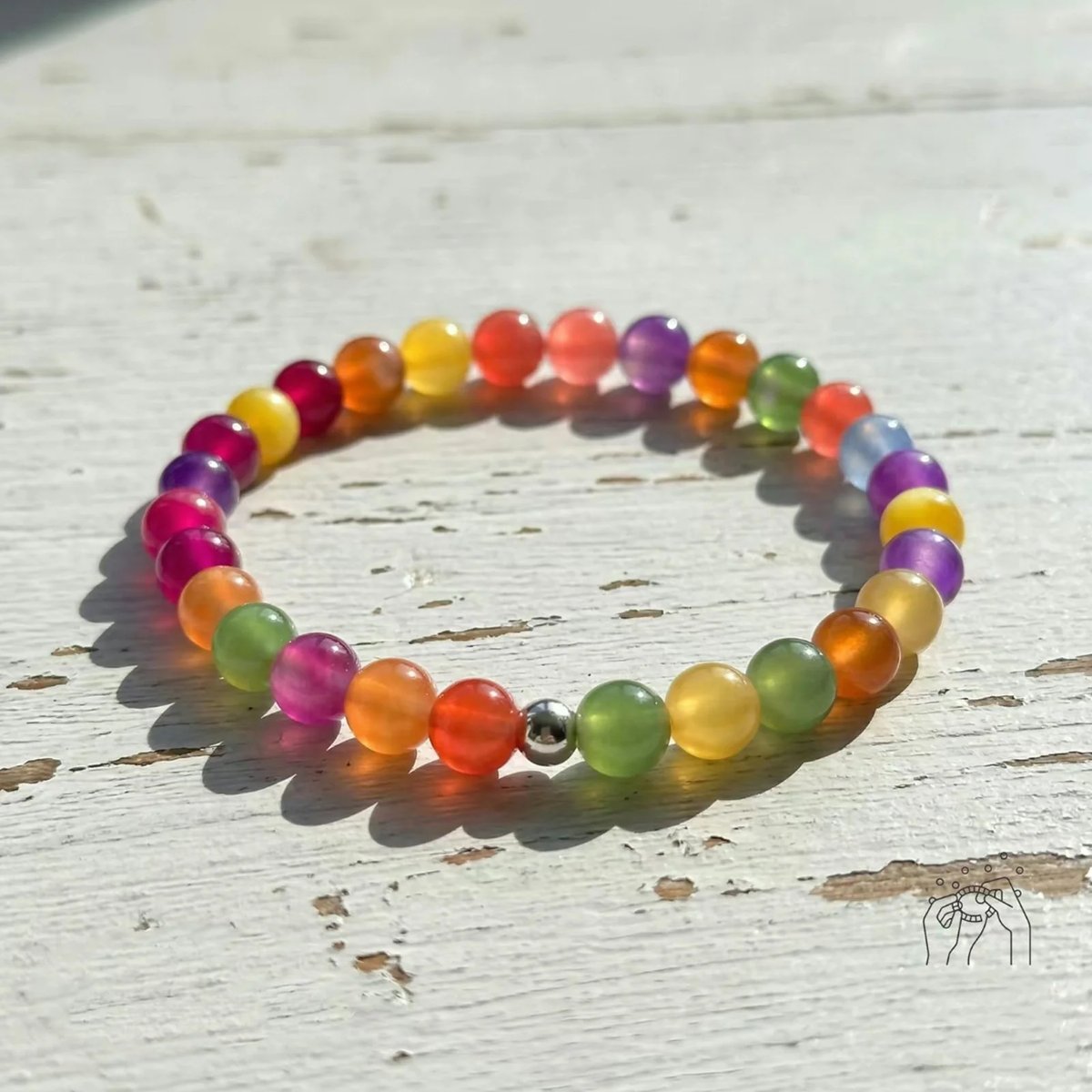 🌈UV Color-Changing Necklace That Turns Rainbow in Sunlight