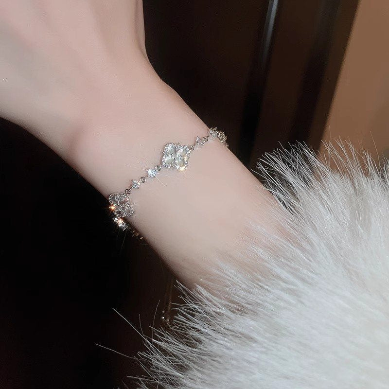 ☘️Crystal Clover Bracelets- Luxury Style 14K Gold Plated -Clover Bracelet Length Adjustable