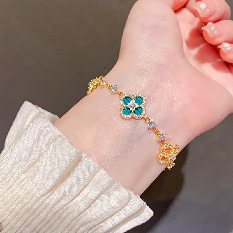 ☘️Crystal Clover Bracelets- Luxury Style 14K Gold Plated -Clover Bracelet Length Adjustable